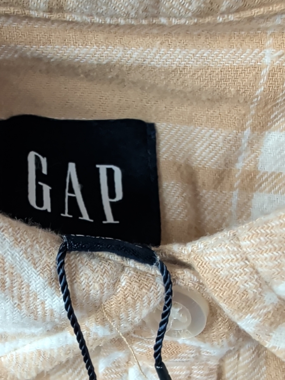 GAP Women's Button-Down Flannel Shirt Medium NWT - Picture 6 of 8